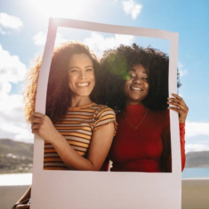 FIVE TIPS TO HYDRATE AND PROTECT YOUR HAIR IN SUMMER